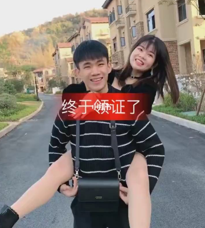 陈三废|有魄力！陈三废姐姐主动放弃1400万粉丝，甘愿沦为弟弟弟妹工具人