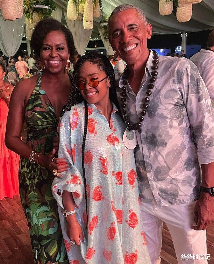 柒柒时尚记|奥巴马全明星生日宴！拜登胖孙女穿的像路人，都不戴口罩心真大