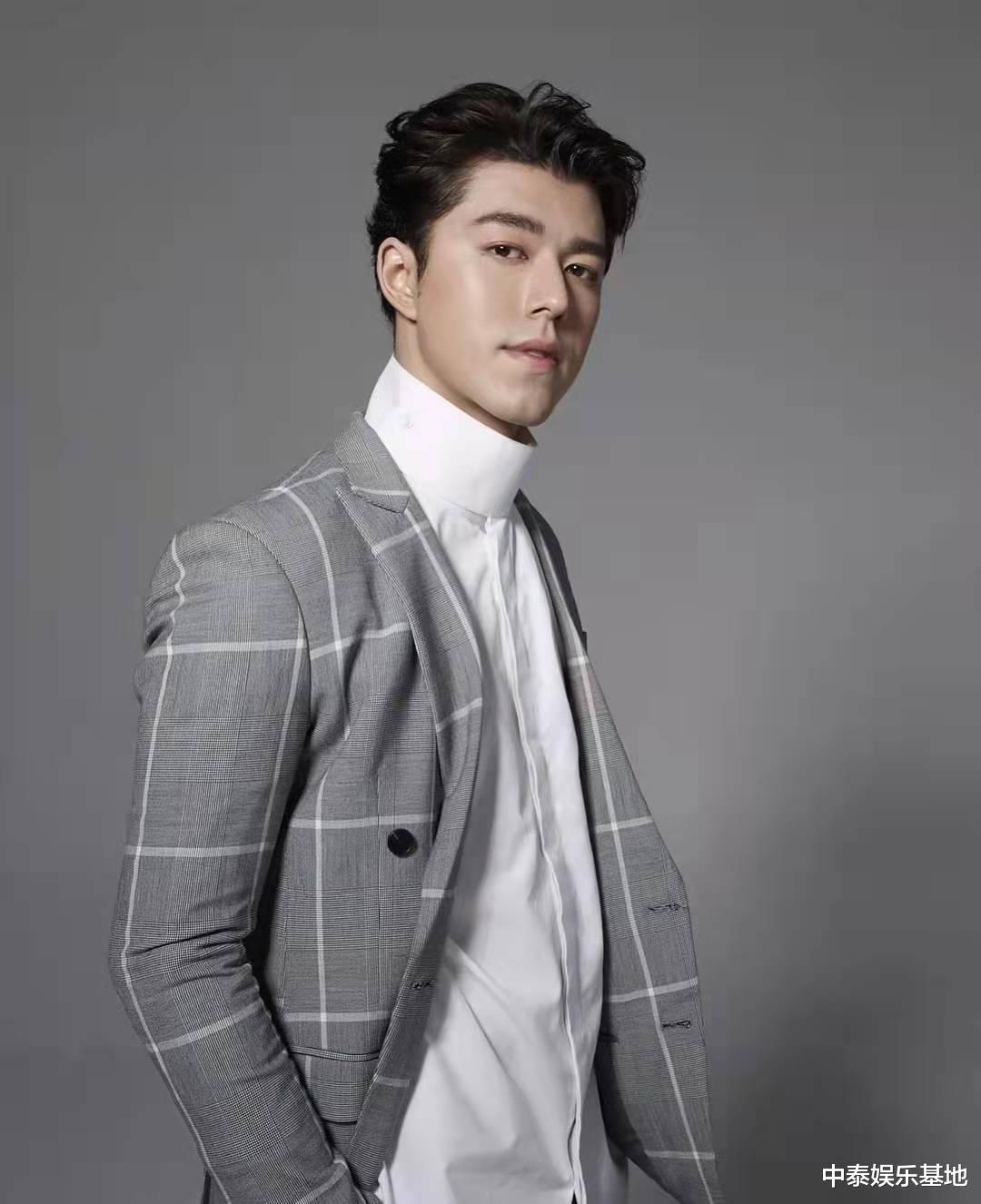 娱乐圈|没想到这些闪亮泰圈的明星竟是星二代！