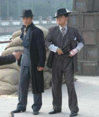 黄晓明|男明星身高180，黄晓明张杰被质疑，合影173苏有朋暴露真相