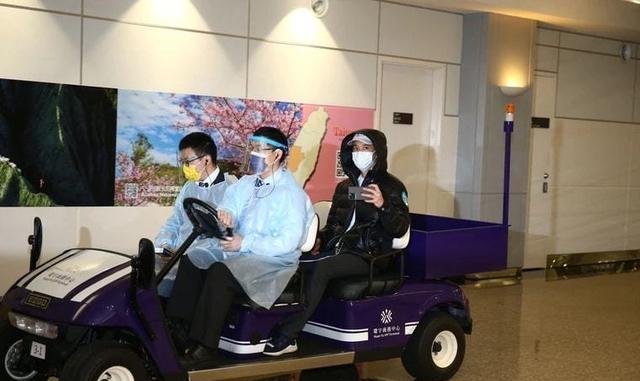 王力宏|王力宏风波后首现身，徐若瑄再次发文喊话，快点出来化解矛盾