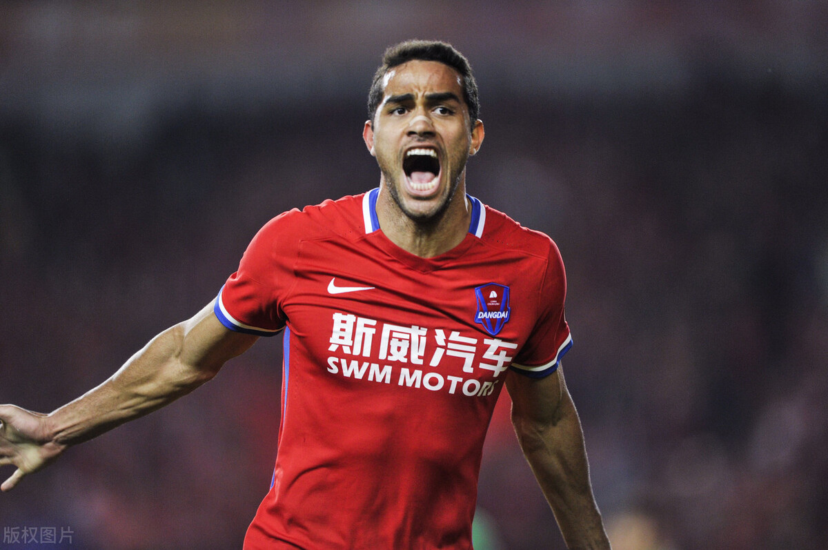 中超|好消息！曝中超欠薪队度过难关：过了1个好年，明天就收队冬训