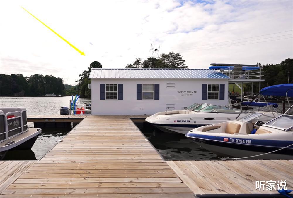 听家说 钓鱼爱好者的水上船屋：将36㎡设计成两室两厅，住一家六口没问题