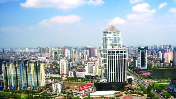 超哥谈心说事 湖北这一商城反展前景堪忧！坐落黄金地带，却被银泰城反超