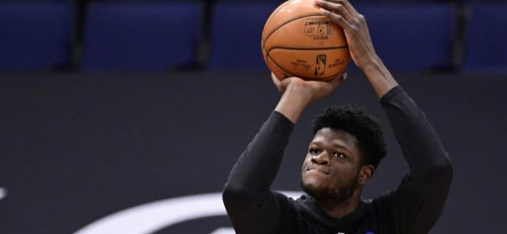 云南 瞄准7尺新星？美媒建议火箭魔术推三方交易：3次轮成筹码不亏