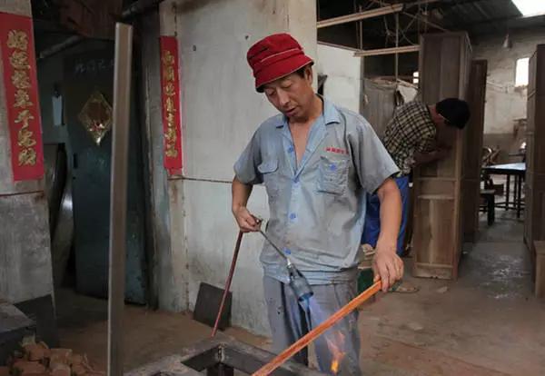 小王话红木|精美的红木家具,原来就这样制作出来的