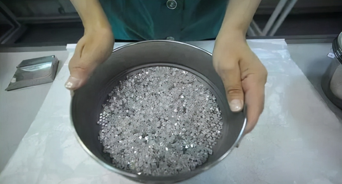 支付宝 营销“骗局”被拆穿！这个奢侈品骗了全球百年，却被山寨揭穿了