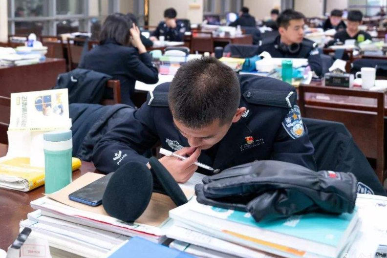 腾讯|警校生的春天来了,公安联考喜迎“一考两招”,正式入编不是梦
