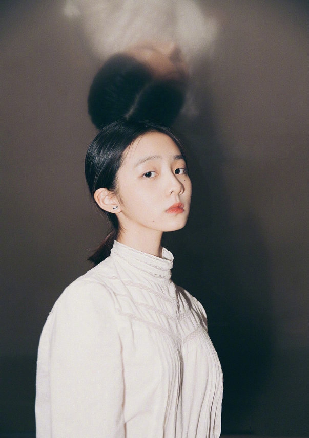 黄磊|网传黄磊女儿因不良行为被学校开除，所谓的证据看了让人气愤