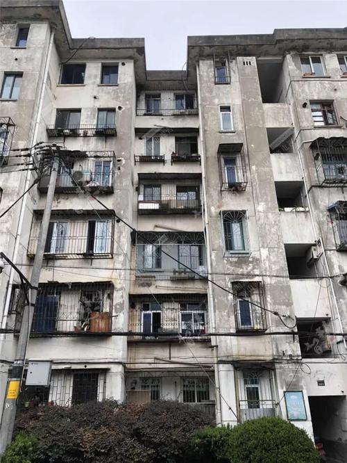 为了20万,34岁少妇竟教唆情夫谋杀亲夫!2000年上海8·23杀人案