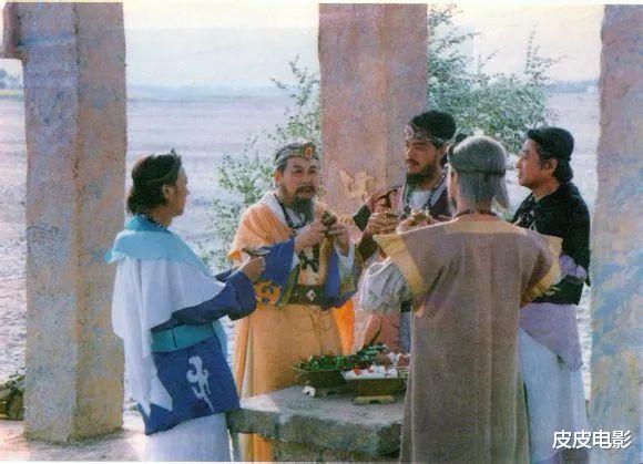 金·卡戴珊|看到蓝天野，我又想起那部家喻户晓的神剧，今已有4位演员离去了