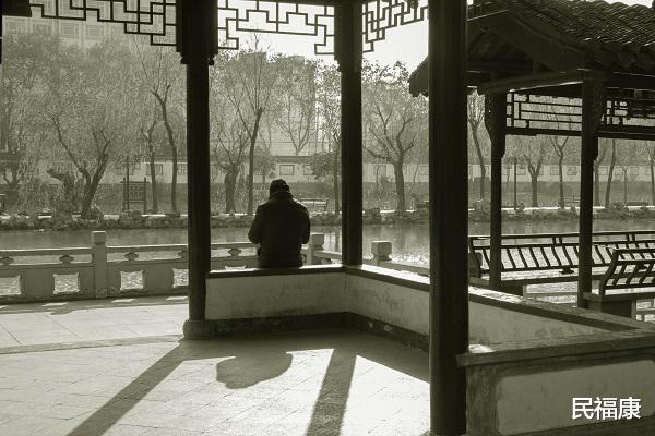 长寿|老人长寿，是福还是祸？中国人口老龄化，带来的困扰，无奈又心酸