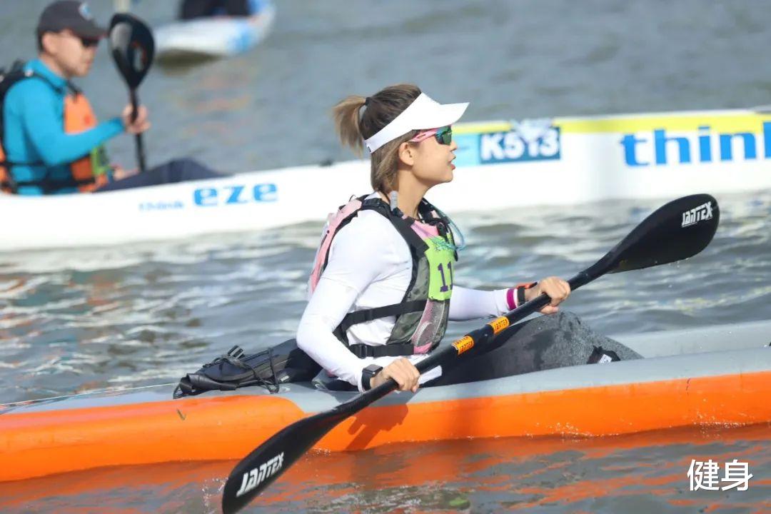 健身|小麦肤色完美身材!玩转各种户外运动她都不在话下!