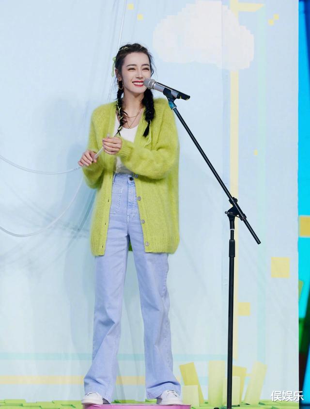 王一博|辱华品牌持续发酵，王一博罢工逼公司解约，邓伦忙着发广告！