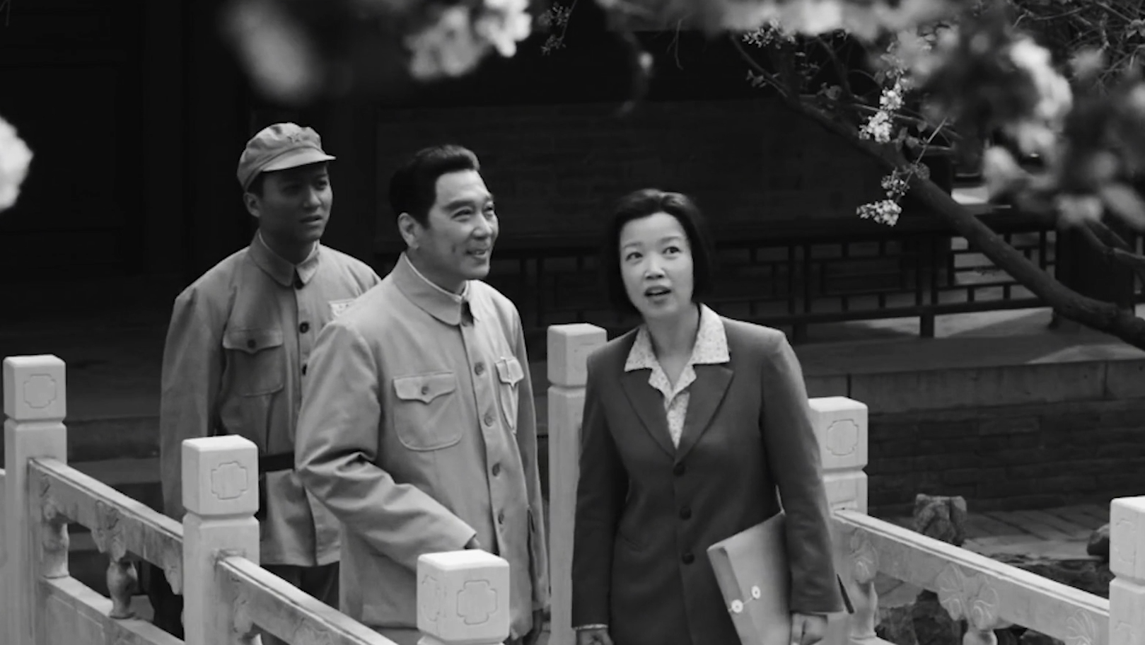 邓颖超|邓颖超临终前,对中央提出一个特殊请求,为何无人敢答应