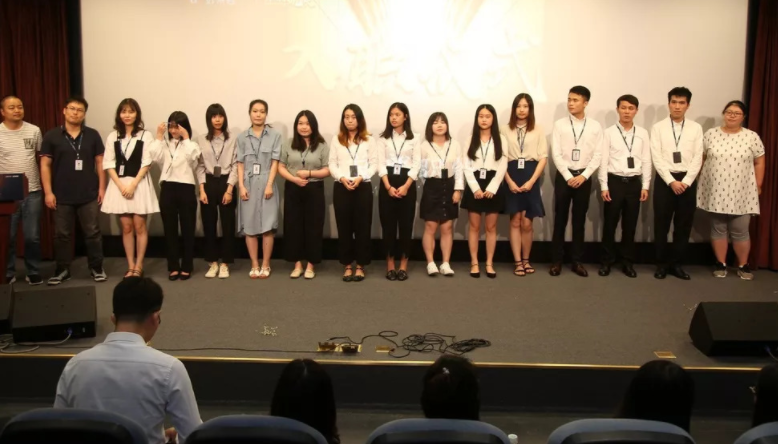 大学生|往届生苦心劝告，校招的优势不可替代，想找好工作可别拖到毕业