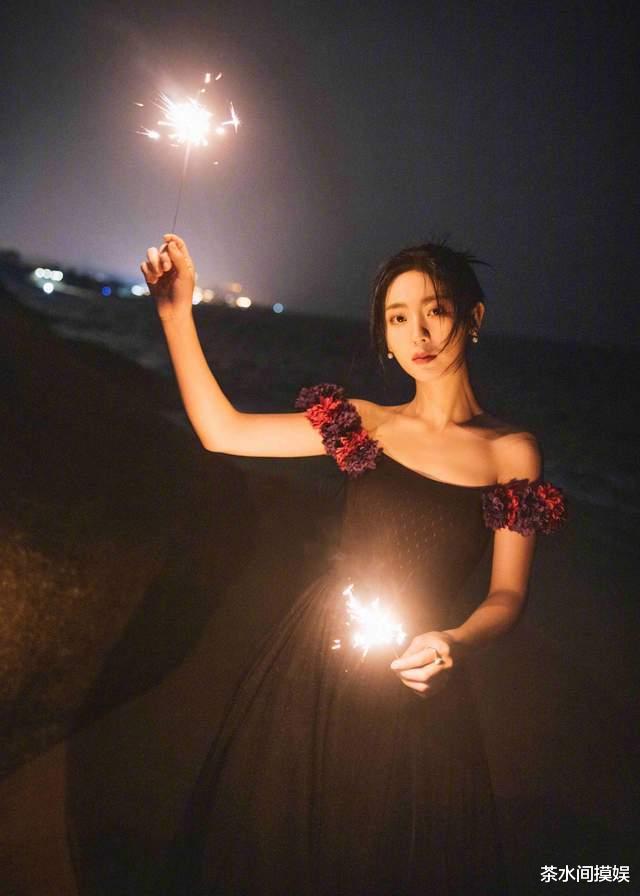 宁静|金鸡闭幕：宁静霸气、张子枫土气，金晨干瘦，张小斐裙摆绣大观园