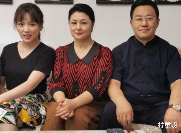 柠重呀|于月仙葬礼在金昌举行，记者问是否能参加被婉拒，长贵发文惹泪目