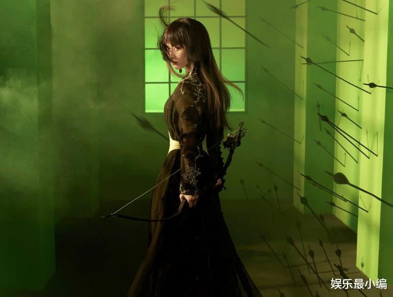 沈月|本以为沈月减肥成功，看见她生图下的腿后，才懂工作室修图有多牛