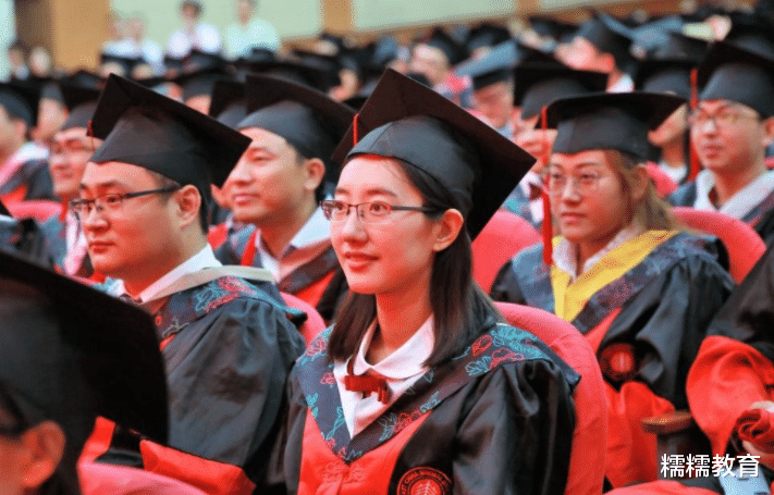 深圳市|深圳某中学老师工资条流出，再看老师学历后，网友明白其中的道理