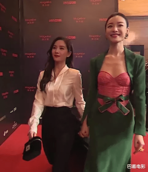 关晓彤|明星红毯同框太虐了，有人是公主和女王，有人是丫鬟和村姑