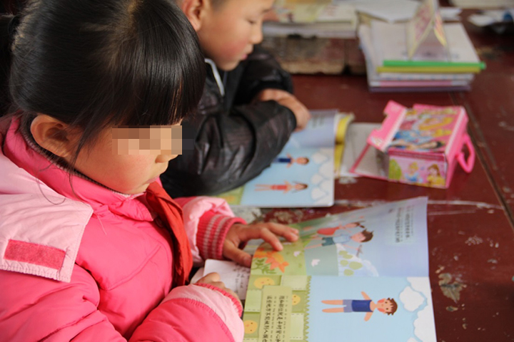 齐姐育儿|孩子拒绝一切异性接触，是对还是错？性教育要用对方式