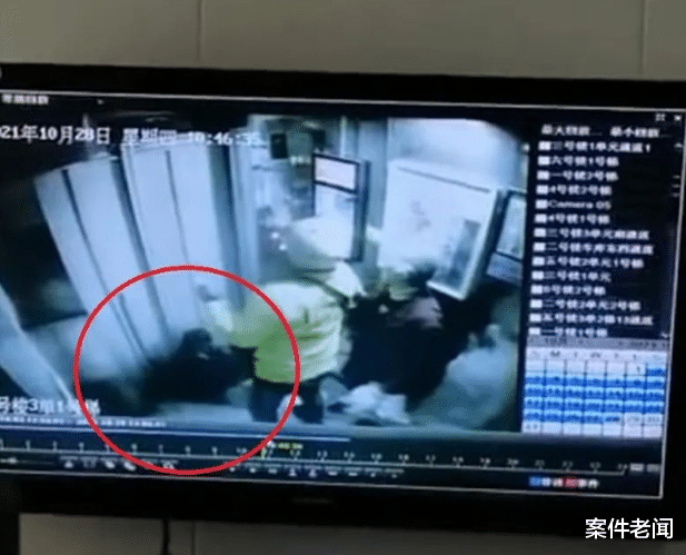 郑州电梯故障夹住老人致其死亡:物业给了1万块钱、几箱水