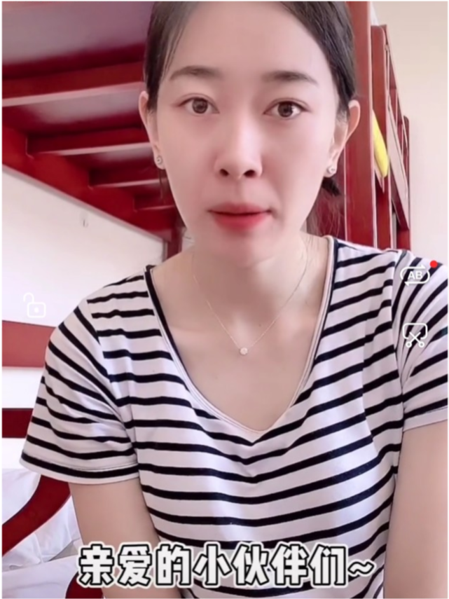 穿衣搭配|冠军孙一文真悠闲！条纹衫都能穿出高级感，自带巨星气场真该大火