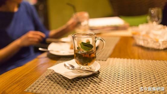 失眠|喝一口相当于喝10斤酒，“阳不入阴”常失眠，牢记一方，酣睡一整夜