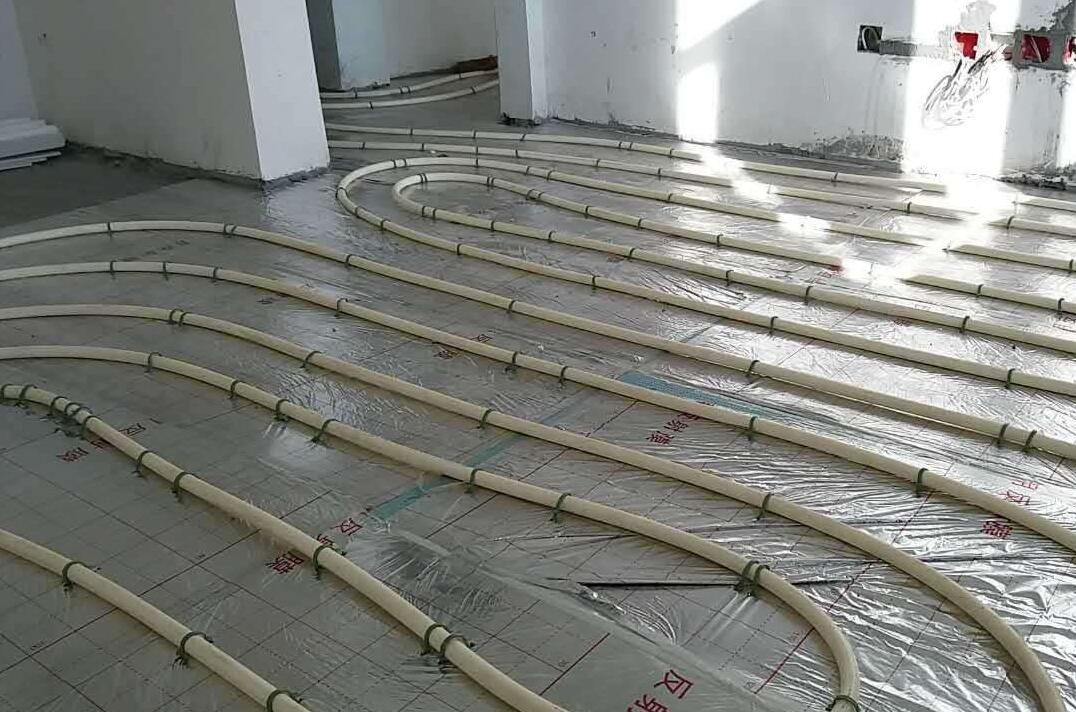 地暖好还是暖气片好,大多数人选错了,对比清楚后再装修吧