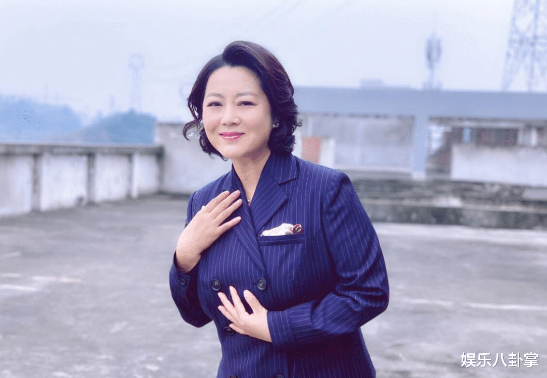 王茜华|她为演戏打掉孩子，“整容百次”因病无戏可拍，如今50岁却成这样