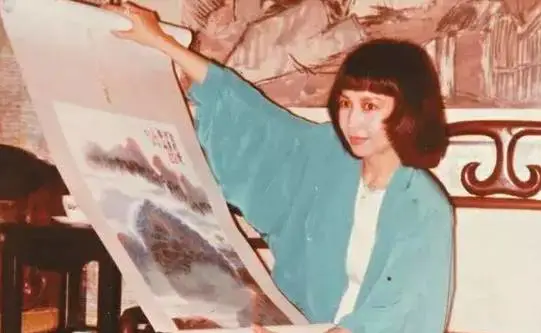 狄娜|香港第一女艳星的裸戏，是被偷拍的