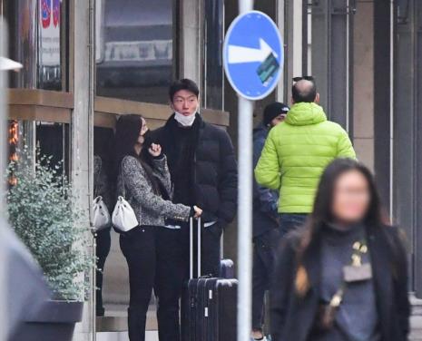 T-ara|瑞士甜蜜约会被撞破!T-ARA孝敏与足球选手黄义助恋情曝光