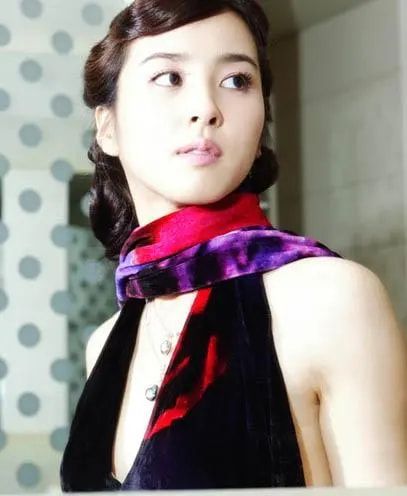 韩惠珍|“校园女神”韩惠珍：在巅峰时刻选择退隐，与小8岁老公很是甜蜜