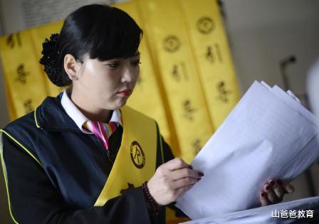 女学生|男生不愿娶的女友职业排行，网红仅排第二，榜首颜值超高令人羡慕