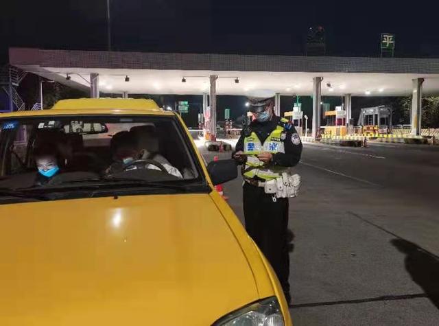 广州交警 牛年春节 交警蜀黍这样过