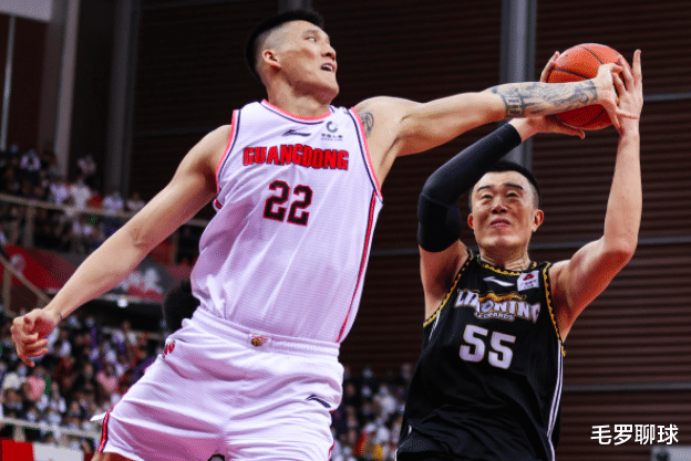 韓德君|中國男籃2米14隊長6犯罰下窩囊丟冠！骨折仍參賽，輸易建聯接班人