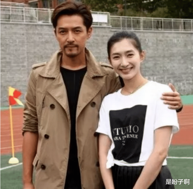 江疏影|“不要脸”的人生有多爽？甩了胡歌又公开表白郭麒麟，她开挂的盛期来了！