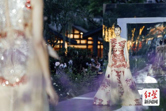 爱看头条 文脉传承+全新场景+产业路演 1.314爱情专线520以爱之名再次C位亮相