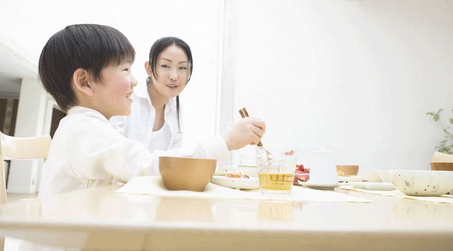 90育儿|秋冬是“发育黄金期”，给正在长身体的孩子吃三种食物，不愁身高