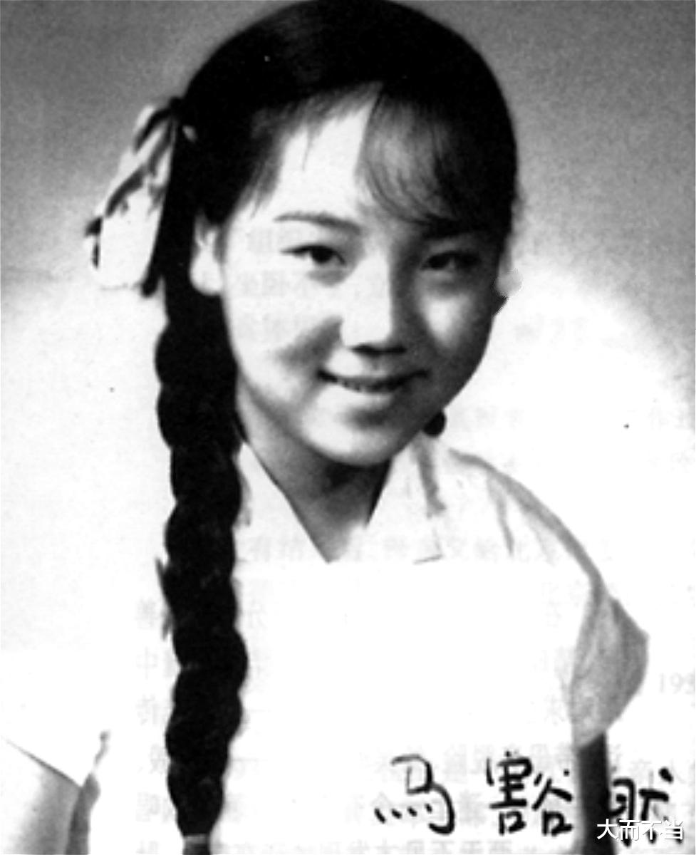 娱乐圈|1975年，29岁女歌手嘴含微笑死在床上，嫌疑人德高望重，今已85岁