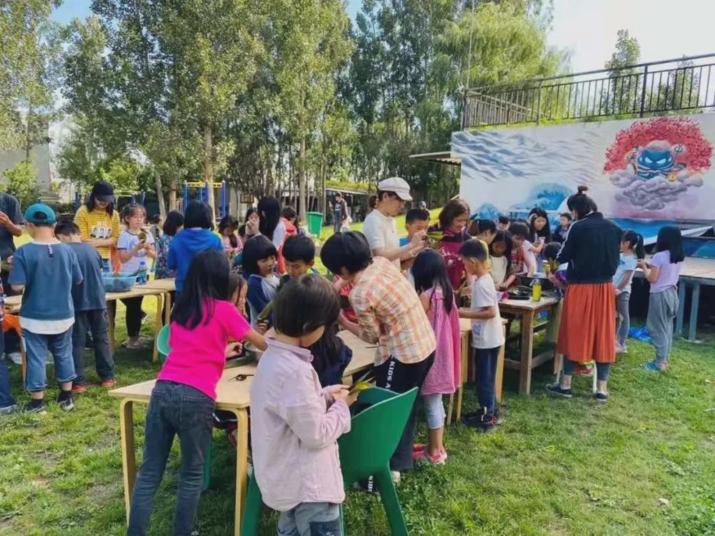 丑故事|儿子被学校强制休学，我带他离开了北京