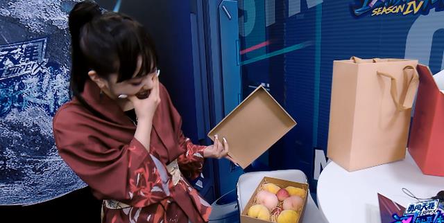 赵丽颖|王一博喜提优秀编舞师，杨凯如愿归队，专属礼物真诚又温暖