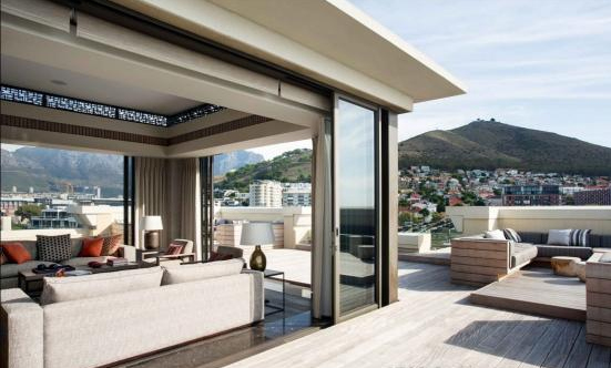 装修设计时尚圈儿 顶楼的露台设计好香，怪不得顶楼如此热卖，原因都在这！