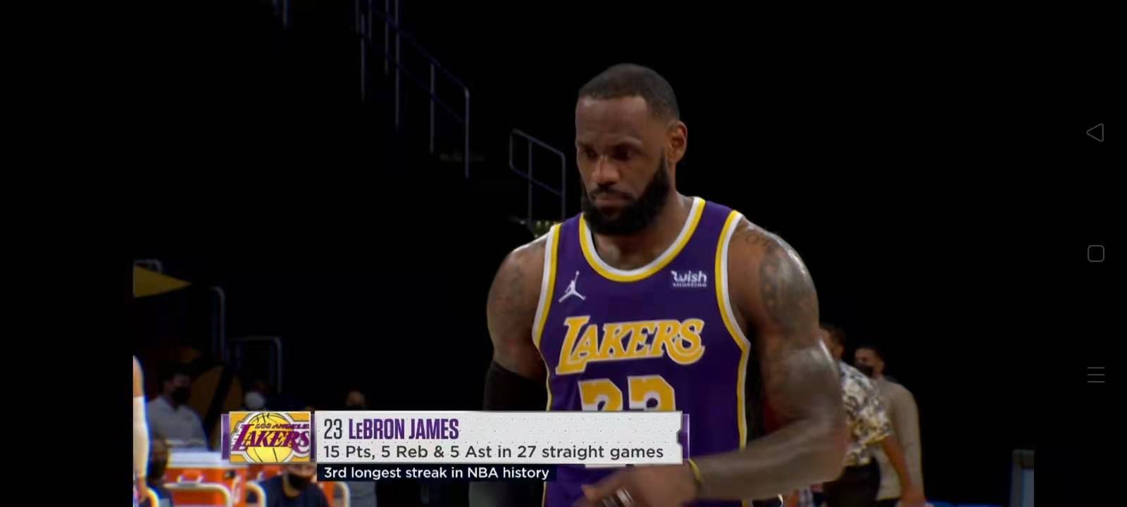 湖人队|湖人为何开局会被灰熊打成2-20？詹姆斯无奈的表情给出答案