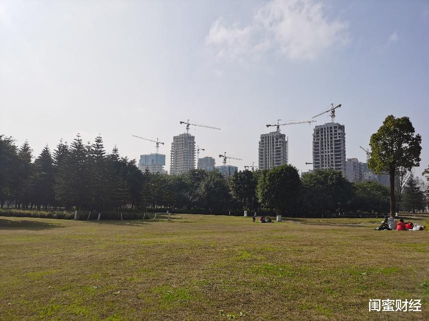 房价|70城房价，济南领涨！深圳二手房价连降两月