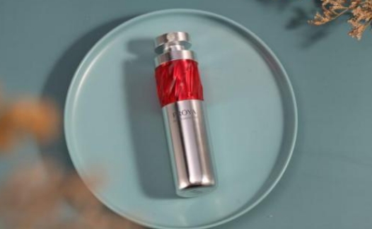 珀莱雅 抗衰精华液哪款好？5款自用好物推荐，摆脱肌肤灰暗满脸皱纹！