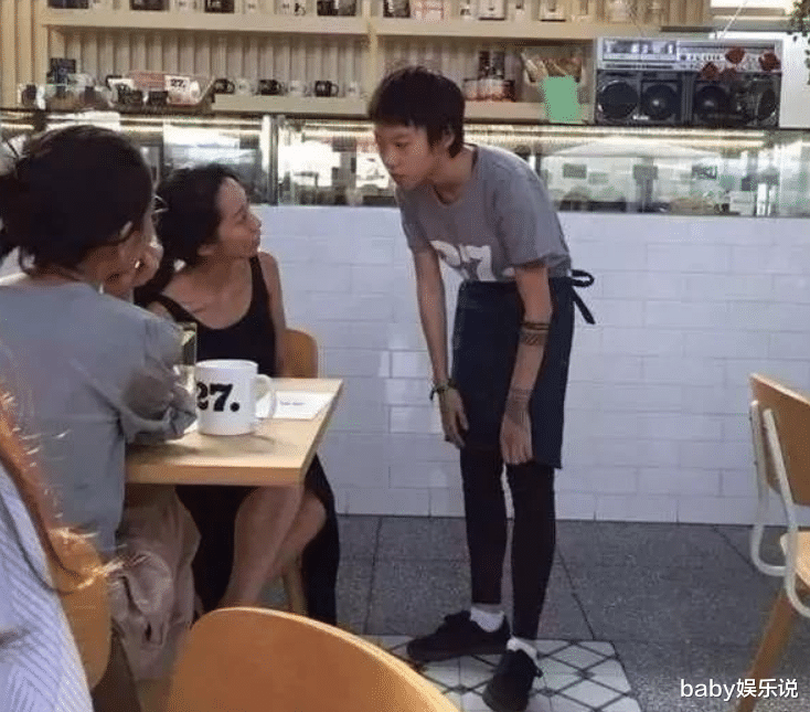 窦靖童|同样是王菲的女儿,窦靖童和李嫣,为何差距这么大