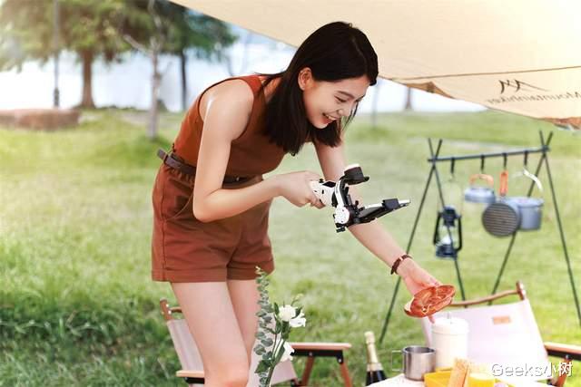 相機|多重創新體驗賦能視頻創作！智云云鶴M3革新相機穩定器體驗