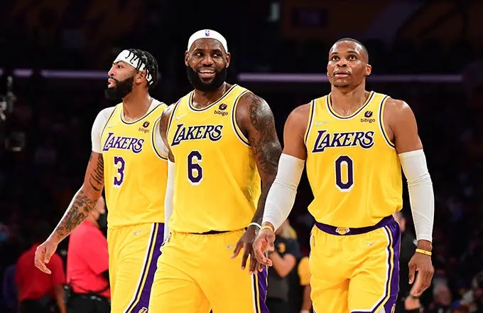 篮网队|NBA早报：篮网双喜临门，湖人好消息，泰伦卢发声，杜兰特新决定